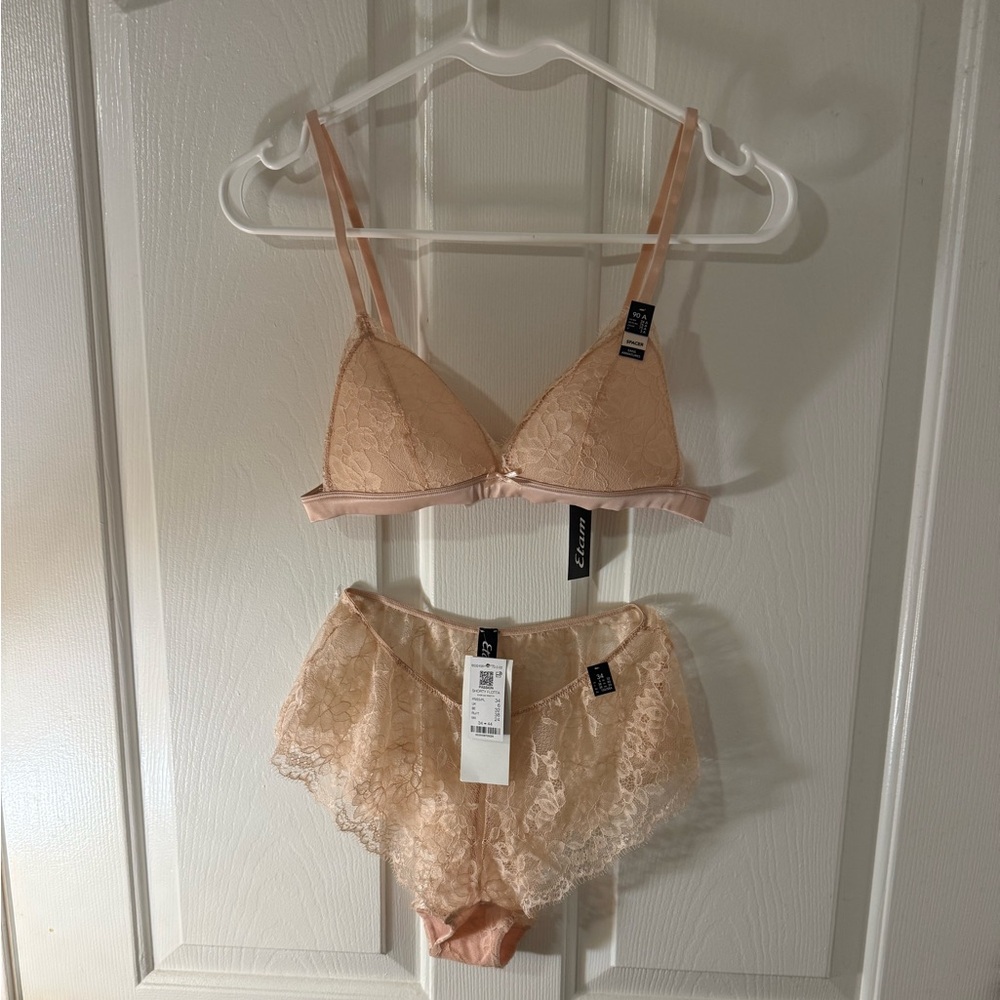 Nordstrom Lace Bralette and Panty Set - Cream